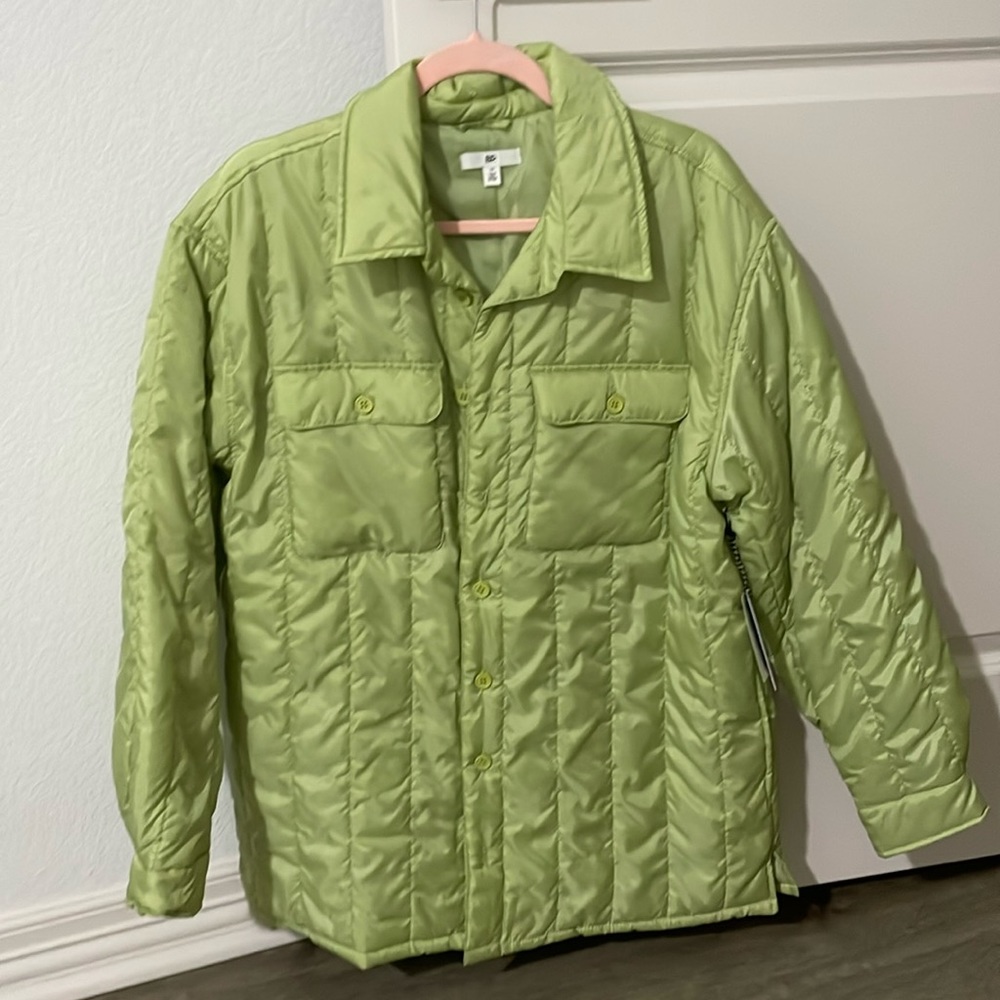 Nordstrom “puffer” button front shacket.  Lightweight/thin puffer style.  NWT!